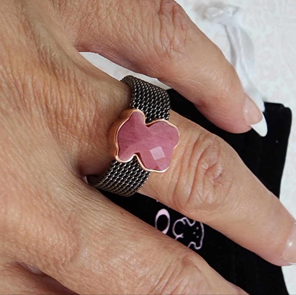 Tous Mesh Ring with Rhodonite Bear - Picture 2 of 7